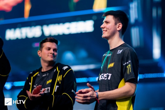 沐瞳新作决胜巅峰正式上线引爆MOBA热潮